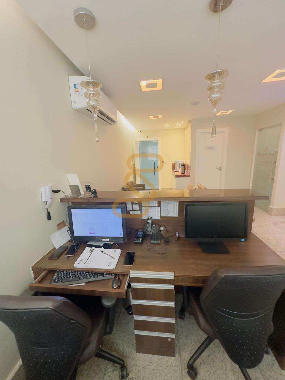 Sala comercial toda montada na Praia da Costa - Santon Imobiliária